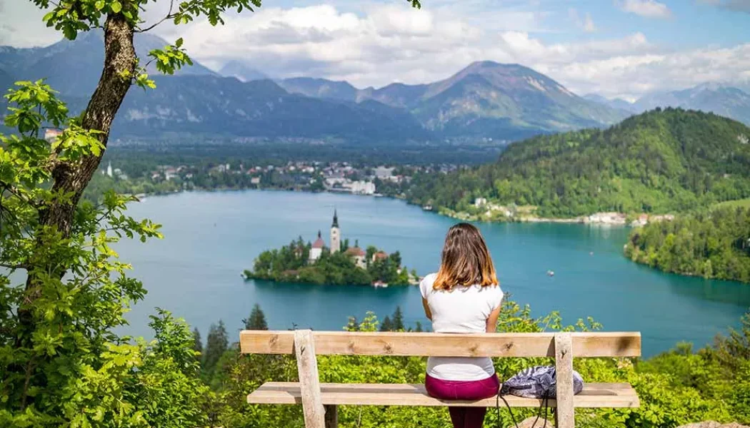 Solo travel for introverts: the best destinations, ideas, tips and advice - Kiwi.com Stories