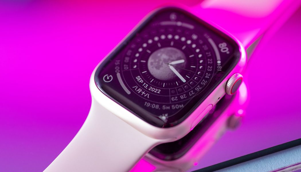 Apple sure has a lot of patents about adding a camera to the Apple Watch