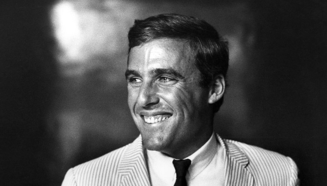 Burt Bacharach, Composer Who Added a High Gloss to the ’60s, Dies at 94 - The New York Times