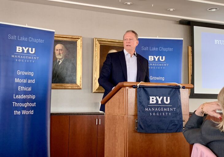 Dave Checketts, a Latter-day Saint who worked in the sports industry for almost 40 years, speaks at a BYU Management Society luncheon.