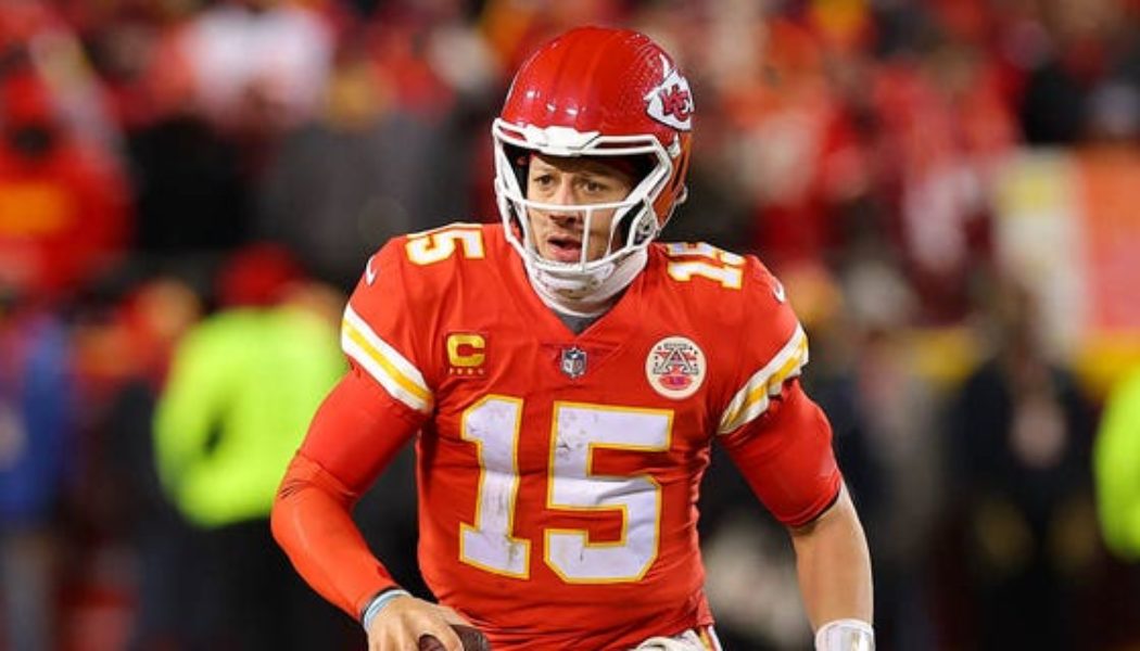 NFL coach says Patrick Mahomes 'flopped' on late hit that set up game-winning field goal - Fox News