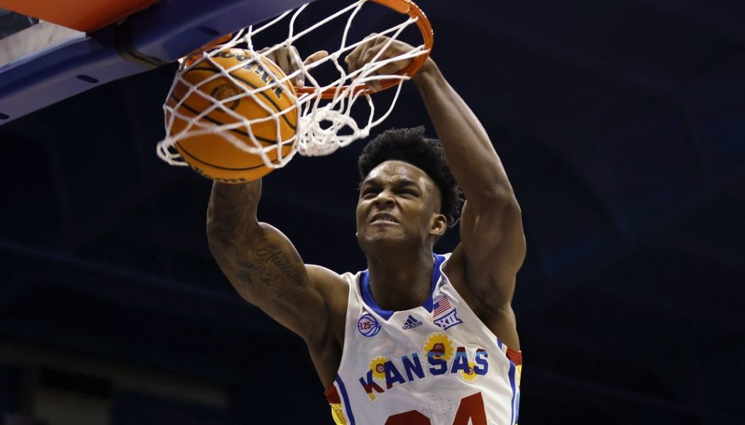 ‘No lead is safe in the Phog’: National reaction to Kansas’ second half surge over Baylor - The Dallas Morning News