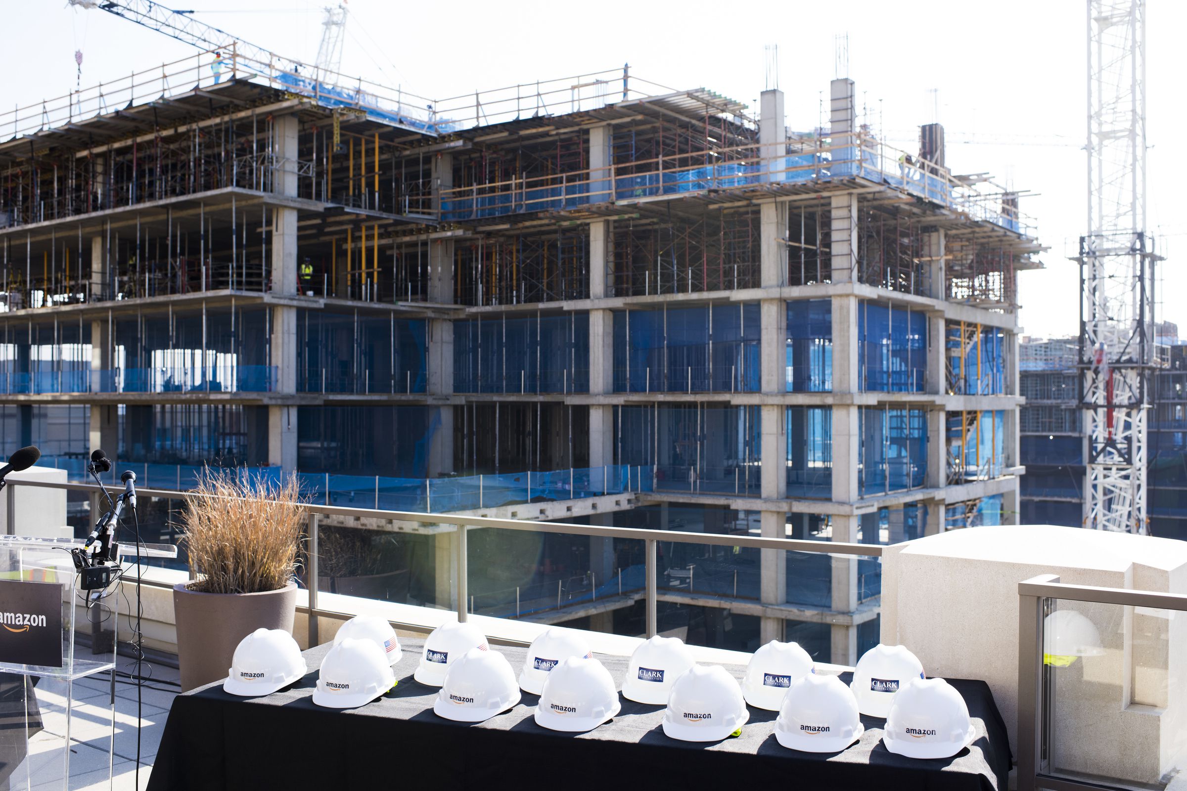 A photo showing Amazon’s HQ2 building under construction in Arlington, Virginia