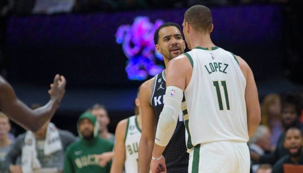 Bucks' Brook Lopez, Kings' Trey Lyles get into wrestling match at end of their game, both ejected - Fox News