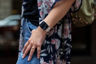 Future Apple Watches could automatically accessorize with their bands