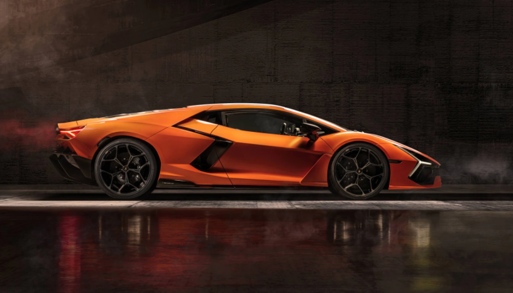 Lamborghini Unveils Its Hybrid Supercar The Revuelto