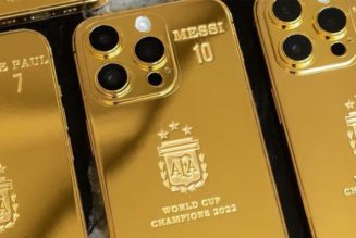 Lionel Messi Gifts World Cup-Winning Argentina Team 35 Gold iPhones