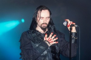 My Dying Bride, Aaron Stainthorpe, Graspop Metal Meeting Festival, Dessel, Belgium, 26th June 2004. (Photo by Gie Knaeps/Getty Images)