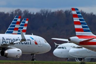 American Airlines' weak profit forecast sends rivals' stocks tumbling - New York Post