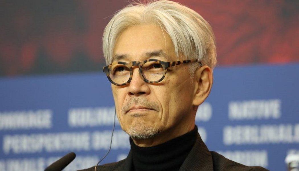 Ryuichi Sakamoto: Japanese electronic music maestro dies - BBC