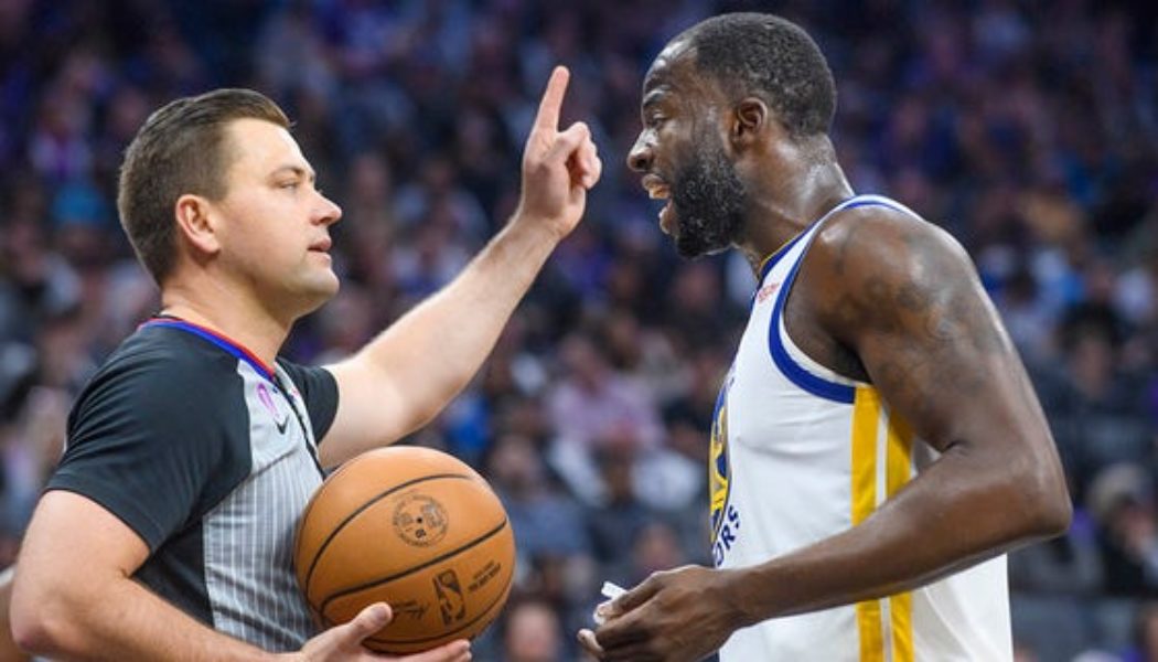 Warriors' Draymond Green appears to step on chest of Kings' Domantas Sabonis, riles up crowd before ejection - Fox News