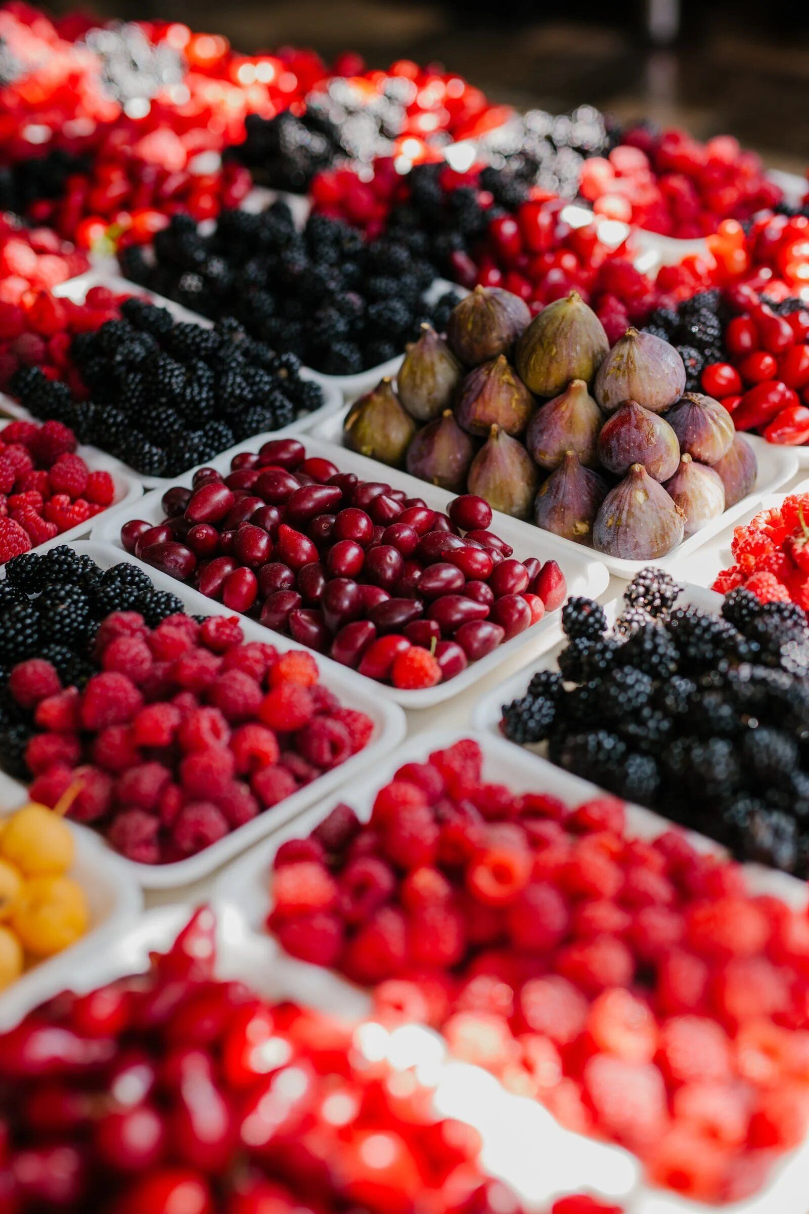 Berries- low in sugar (Image source/ pexels)