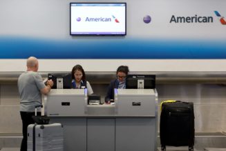 Airlines are in a hiring frenzy as summer travel season nears - Marketplace