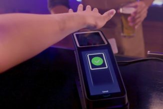 Amazon’s New Palm-Scanning Technology Allows Customer to Buy Alcohol Without Showing ID