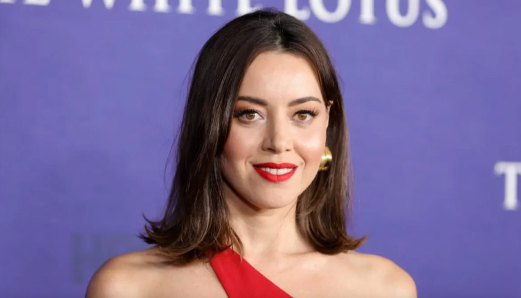 Aubrey Plaza on her eccentric public persona: "I prefer to be a character"