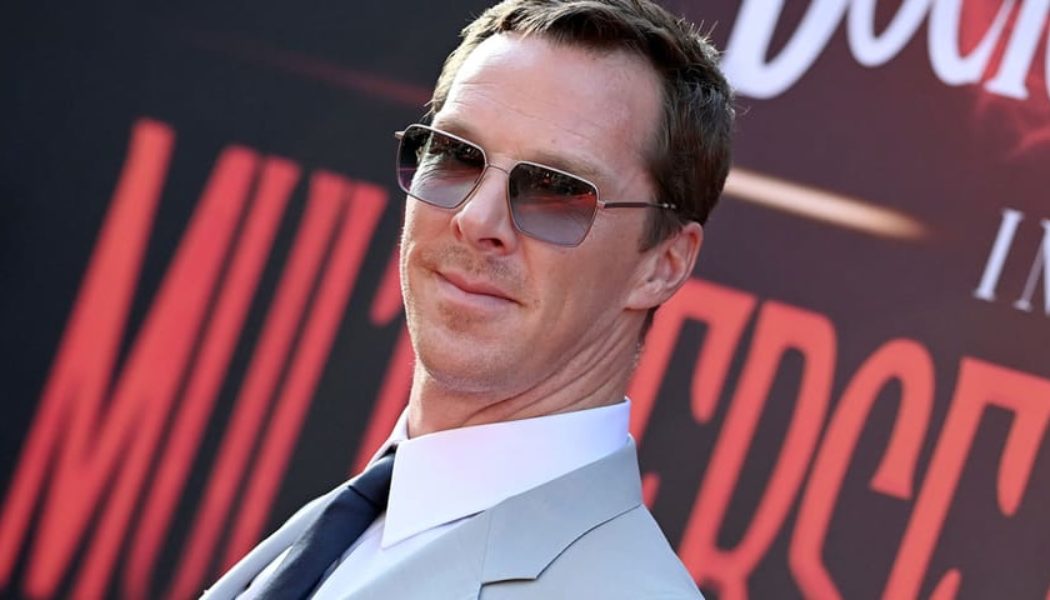 Benedict Cumberbatch Cast As Pete Seeger in Forthcoming Bob Dylan Biopic