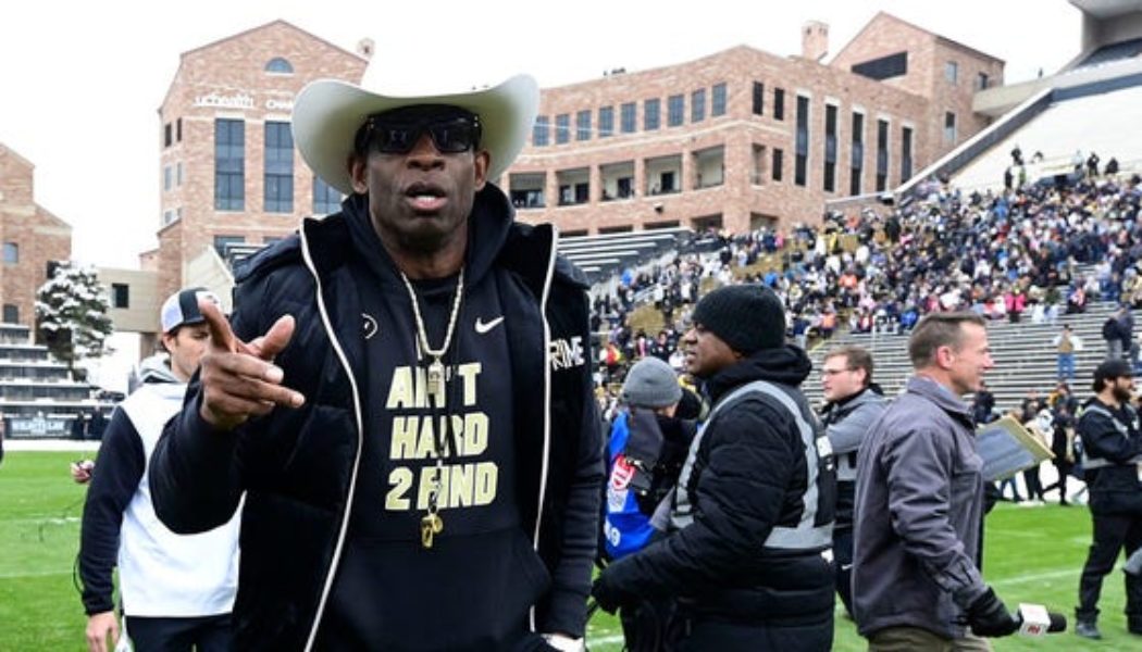 Colorado AD backs Deion Sanders amid mass exodus: ‘I have confidence in him’ - Fox News