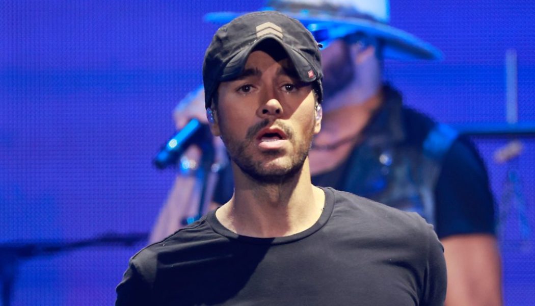 Enrique Iglesias Drops Out Of Headlining Music Festival Due To Pneumonia