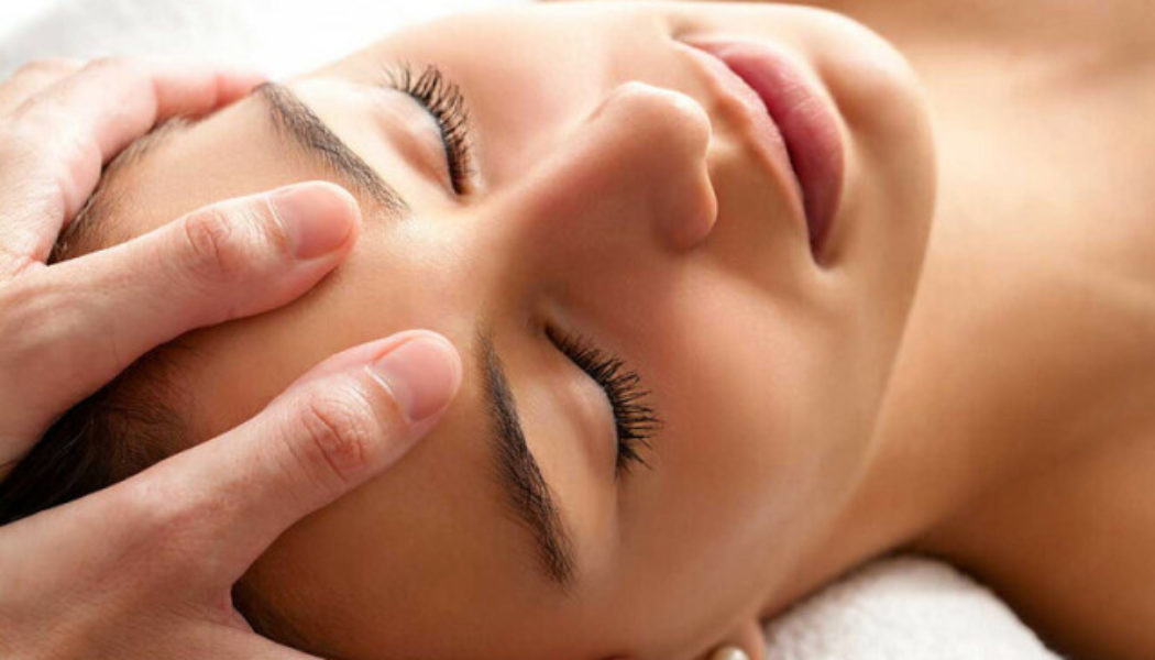 How Facial Reflexology and Nutrition is beneficial for women’s health?