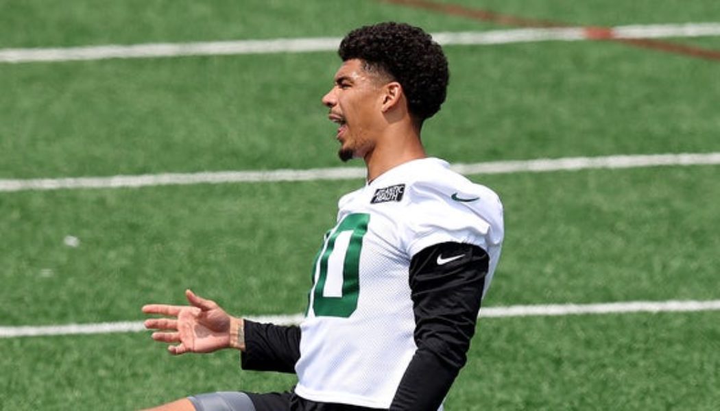 Jets' Allen Lazard humorously reveals why he had to briefly leave practice