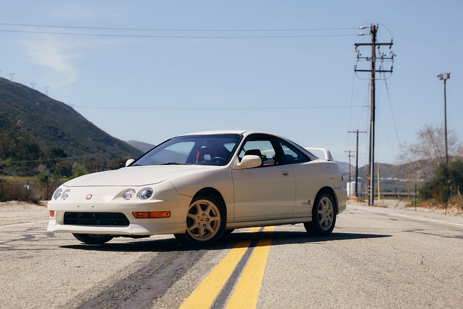 Joshua Vides and His 2001 Acura Integra Type R DRIVERS hypeart JDM Championship White