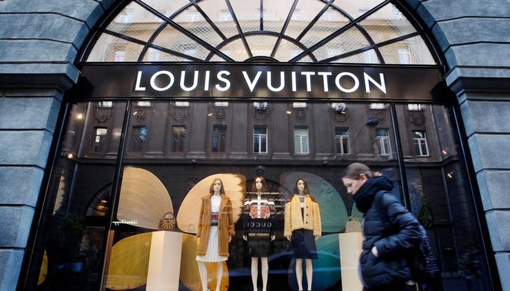 Luxury brands are using blockchain to enhance the buying process