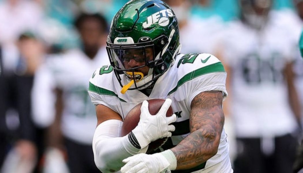 NFL running back says Jets released him after surgery that team told him to get