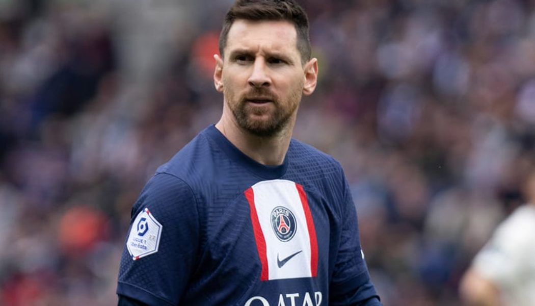 Paris Saint-Germain Suspend Lionel Messi for Two Weeks