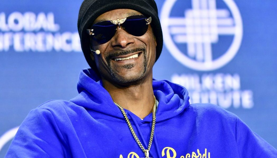 Snoop Dogg goes off script in interview with former Apple Music director, saying the music industry ‘isn’t working’ anymore because of streaming - Fortune