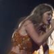 Taylor Swift calls out security guard during Philadelphia show