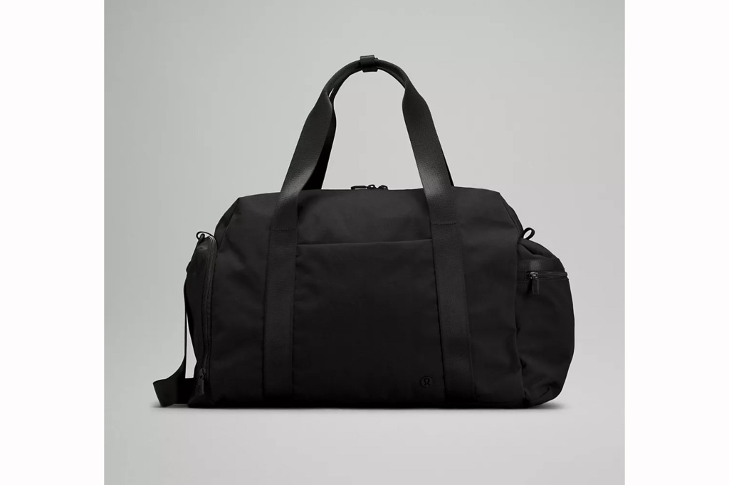 lululemon Command the Day Duffle Bag 37L