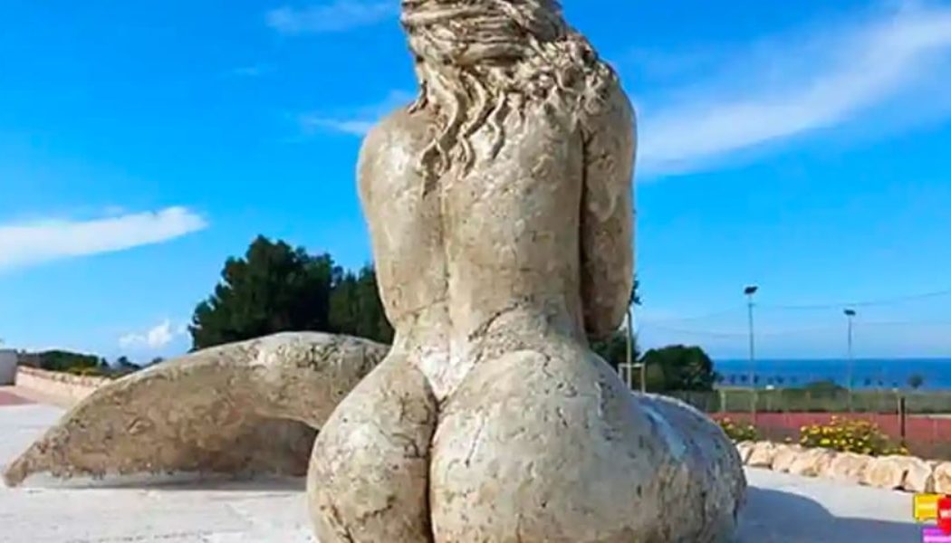 Voluptuous Mermaid Statue Causes Stir in Italy