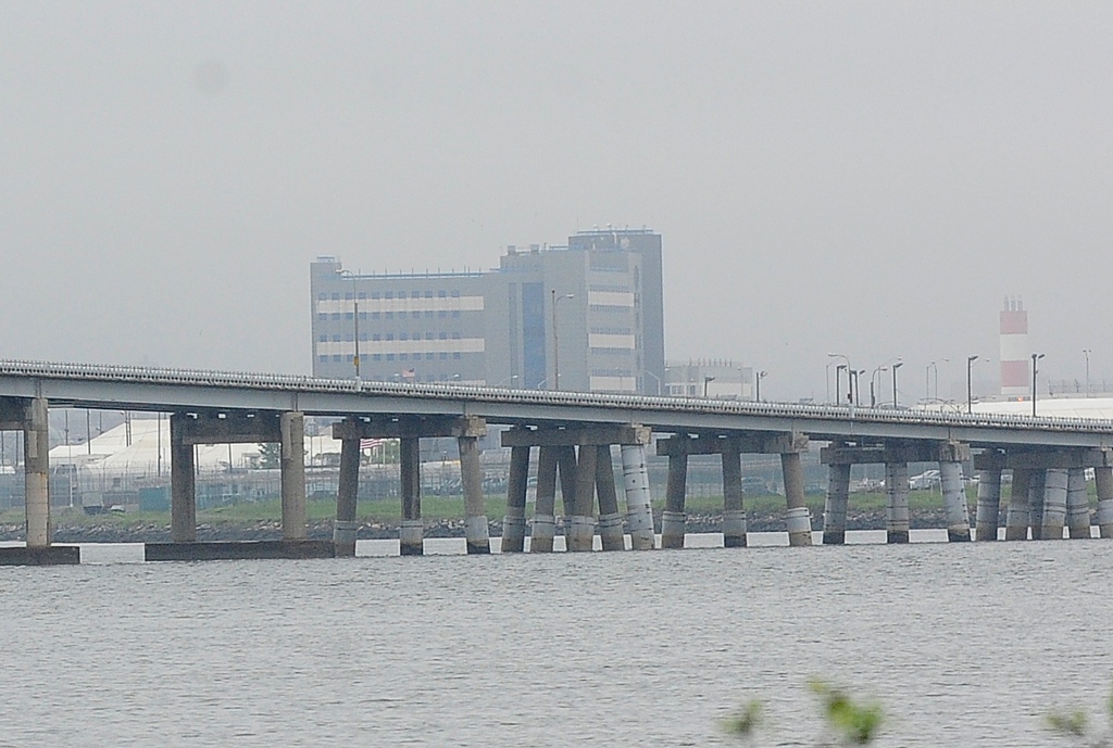 A view of Riker's Island penitentiary co