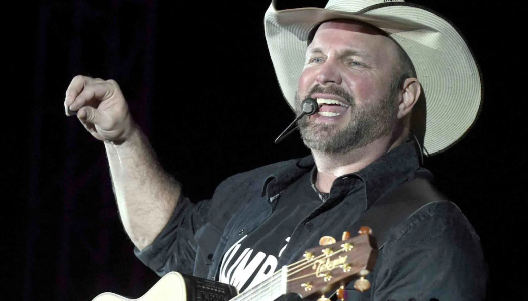 Garth Brooks says his new bar will serve Bud Light despite conservative boycott