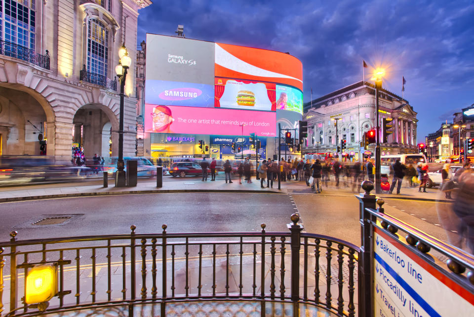 billboards and tourists in Piccadilly Square