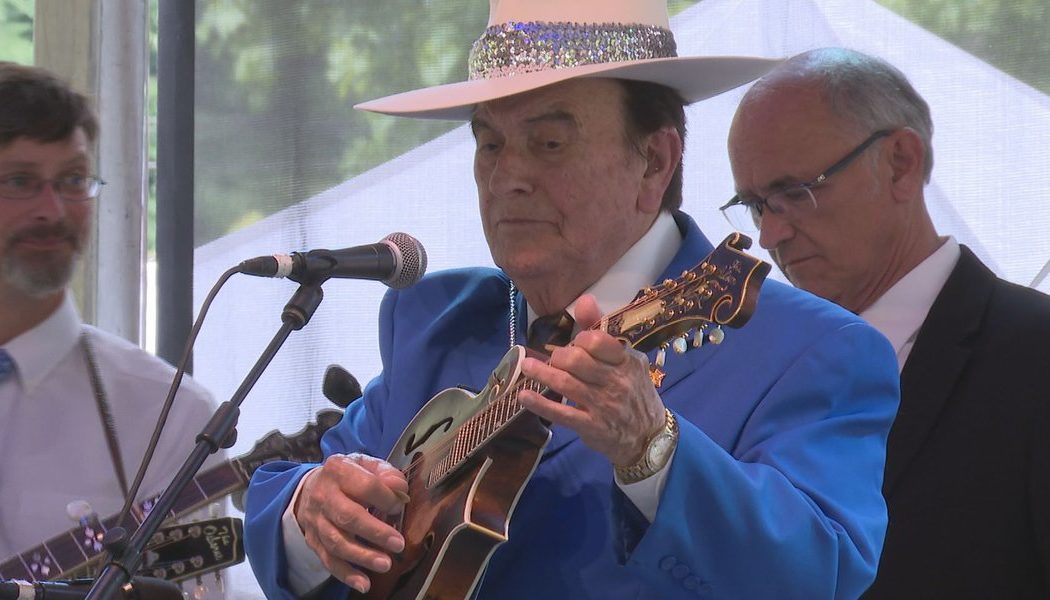 Leslie County native, music legend Bobby Osborne dies