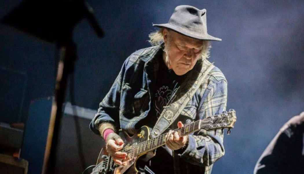 Neil Young announces first tour in four years