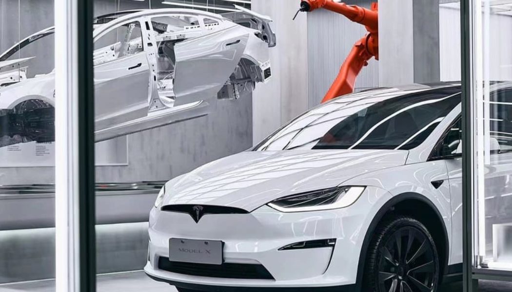 Tesla's New Giga Lab Shows How It Builds Its Cars in 45 Seconds