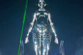 The Weeknd Previews Giant Sorayama Statue for European Tour