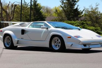 1989 Lamborghini Countach 25th Anniversary Hits Auction Block