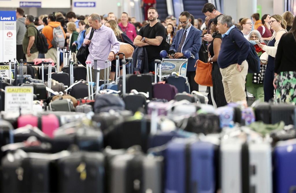 Holiday travelers stranded. 