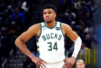 Giannis Antetokounmpo reportedly had knee surgery to clean up loose cartilage