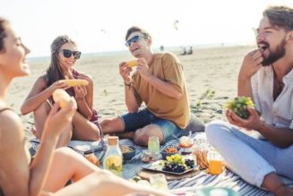 Healthy eating on vacation: How to manage diet and avoid overindulgence, according to experts