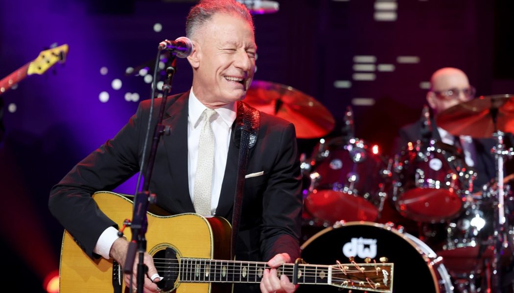 Lyle Lovett, Country Music's Most Mysterious Man, Can't Stop Rambling