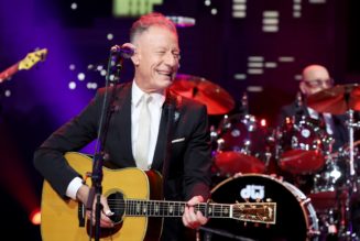 Lyle Lovett, Country Music's Most Mysterious Man, Can't Stop Rambling