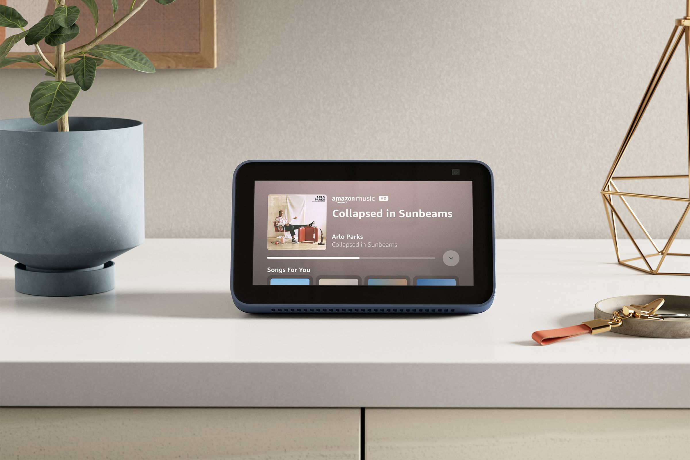 Amazon’s new Echo Show 5 has never been cheaper than it is today.