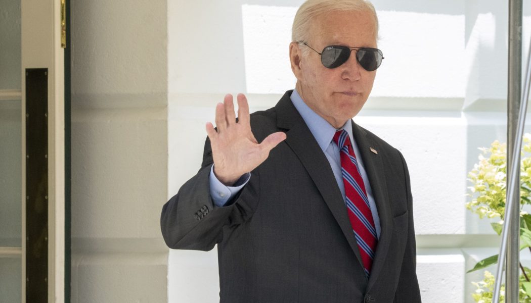 The Biden administration can talk to social media sites again — for now