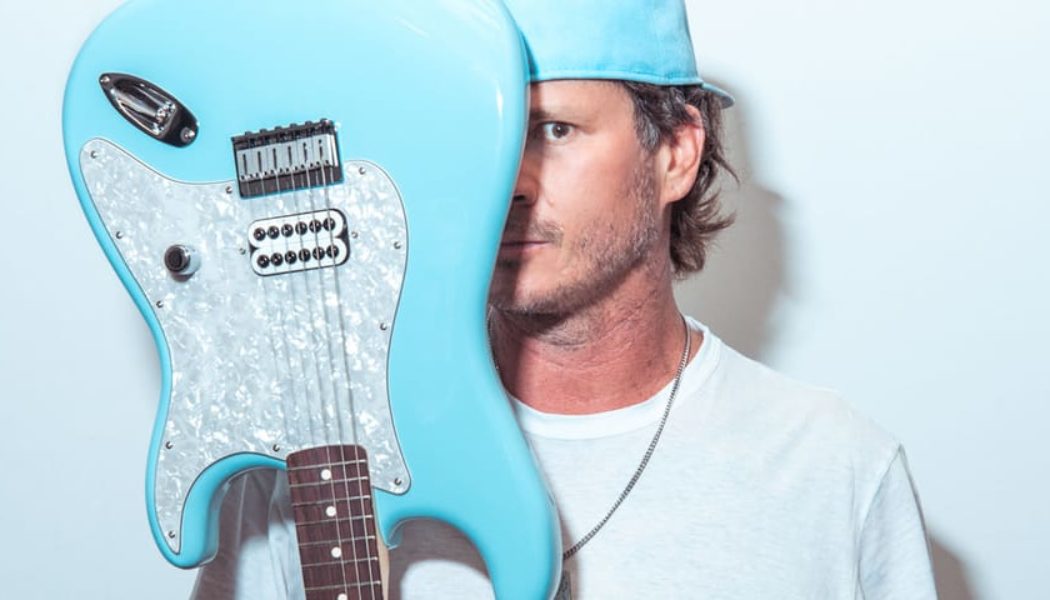 Tom DeLonge Debuts Limited-Edition Fender Stratocaster Collaboration