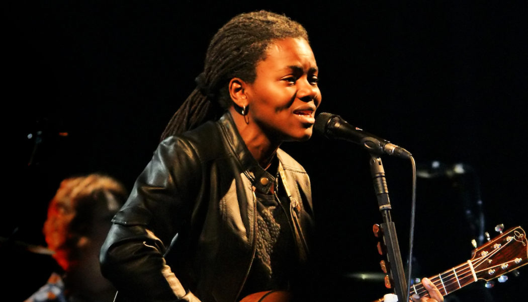 Tracy Chapman becomes first Black woman to be the sole writer on a No. 1 country song