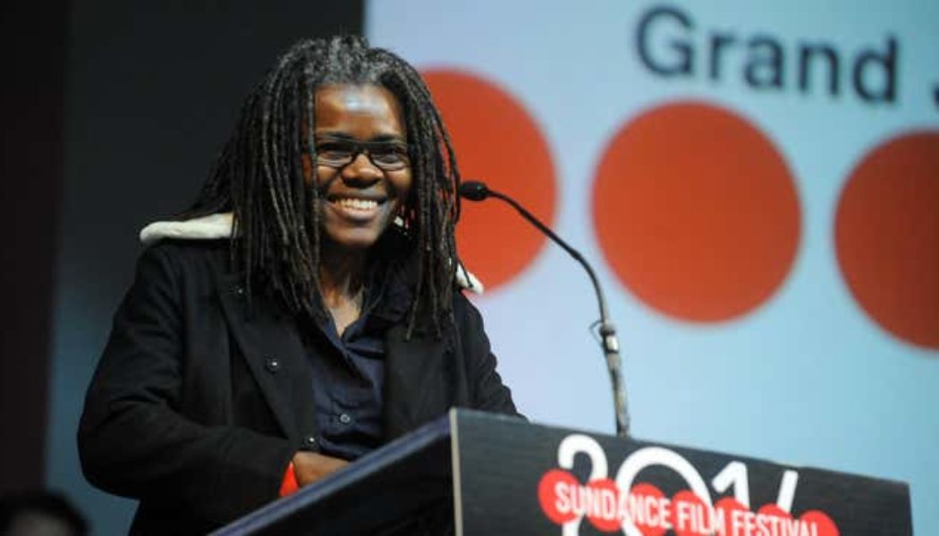 Tracy Chapman Just Made Country Music History...Because a White Man Covered 'Fast Car'